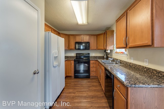 Building Photo - 4060 Southern Trace Ct