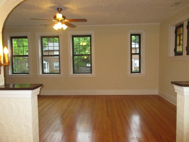 Foto del edificio - 1079 Terrace Dr