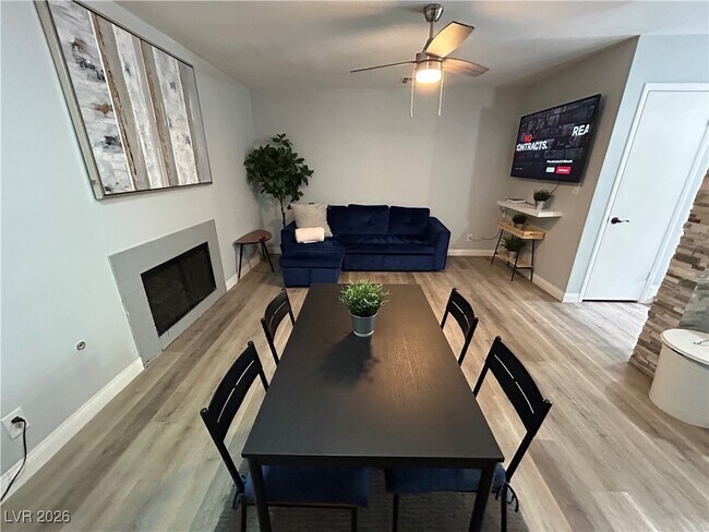 Building Photo - 5045 Spencer St