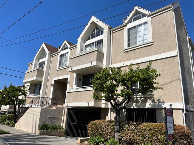 Foto del edificio - 3760 Midvale Ave