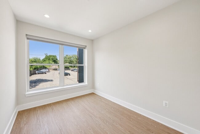 Foto del edificio - 2134 Wisconsin Ave NW