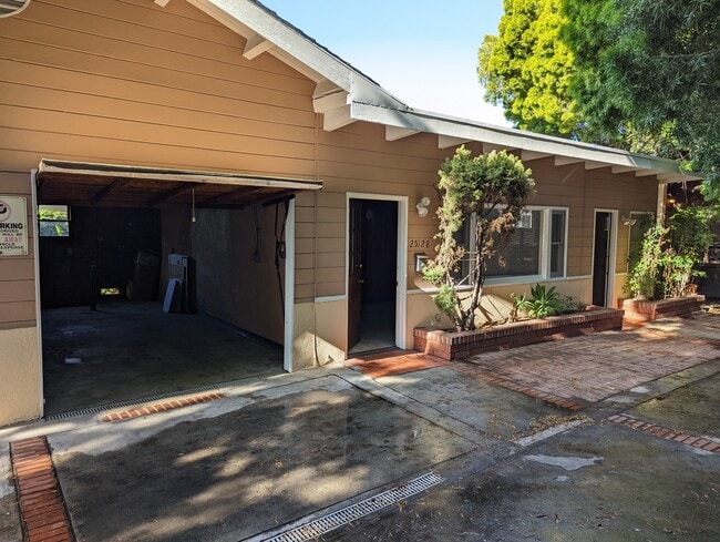 Building Photo - 25128 Feijoa Ave