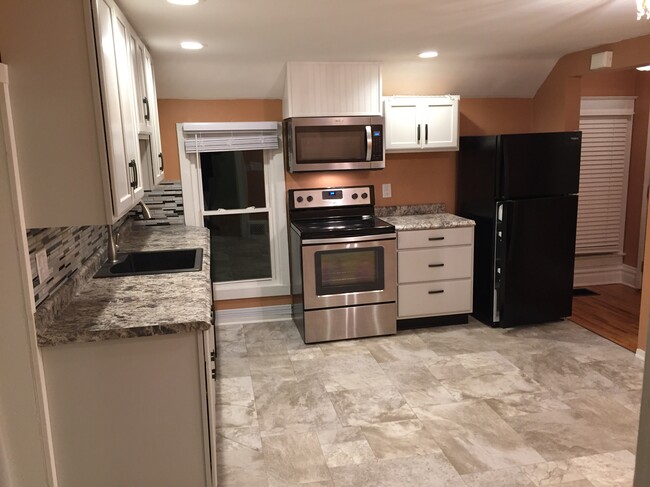 newly remodeled kitchen - 2023 Cedar St