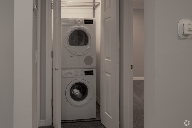 1HAB, 1BA - 630SF -Utilities - Fairfield Courtyard at Bayport