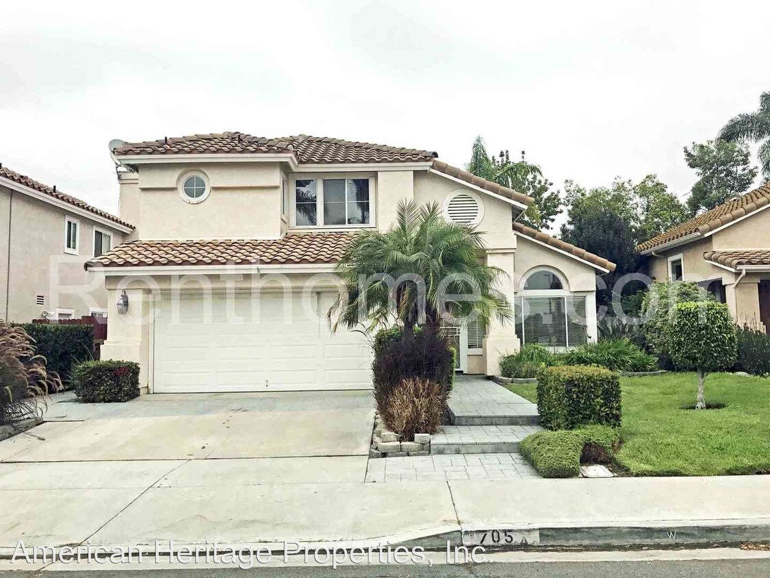 Foto principal - 3 br, 2.5 bath House - 705 Mosaic Circle