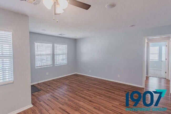 Foto del edificio - Charming & Updated 3-Bedroom Home in Moore...