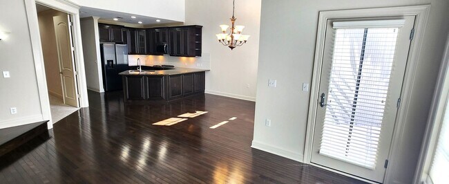Building Photo - 3 Bedroom 2.5 Bath Condo Now Available!