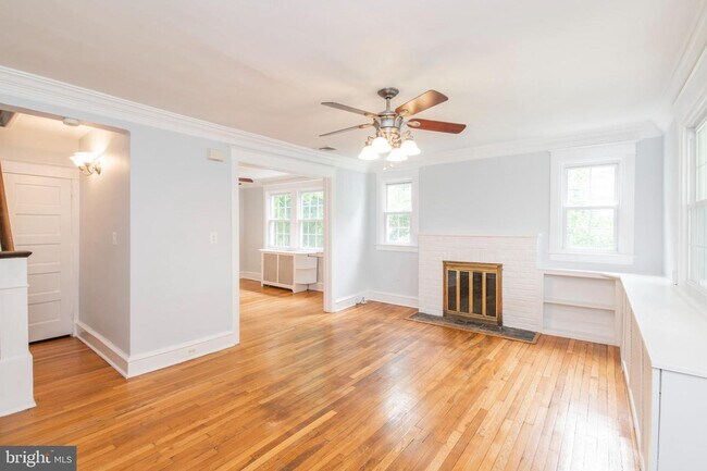 Foto del edificio - 323 N Narberth Ave