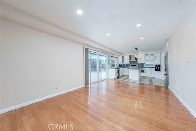 Foto del edificio - 9682 Talbert Ave