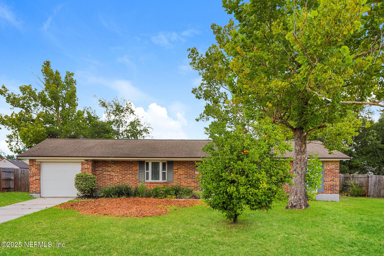 Foto principal - 2766 Frontier Ave
