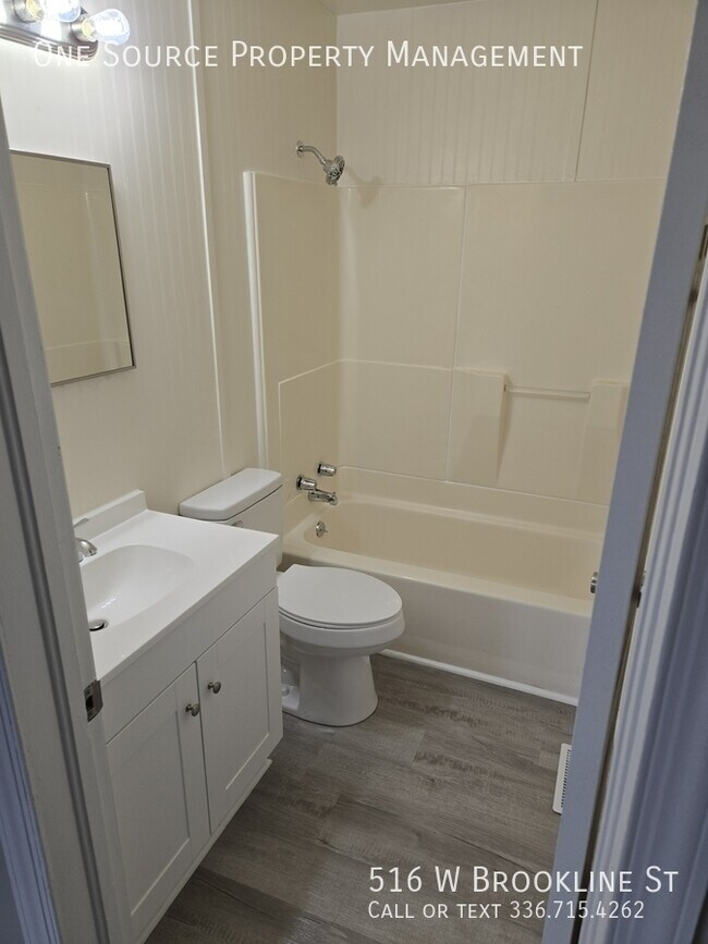 Foto del edificio - 516 W Brookline St