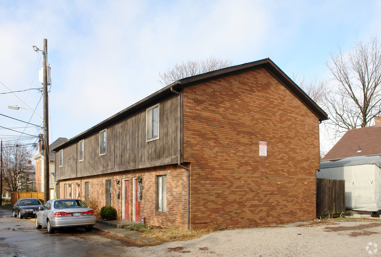 Primary Photo - 683-689 Beech St