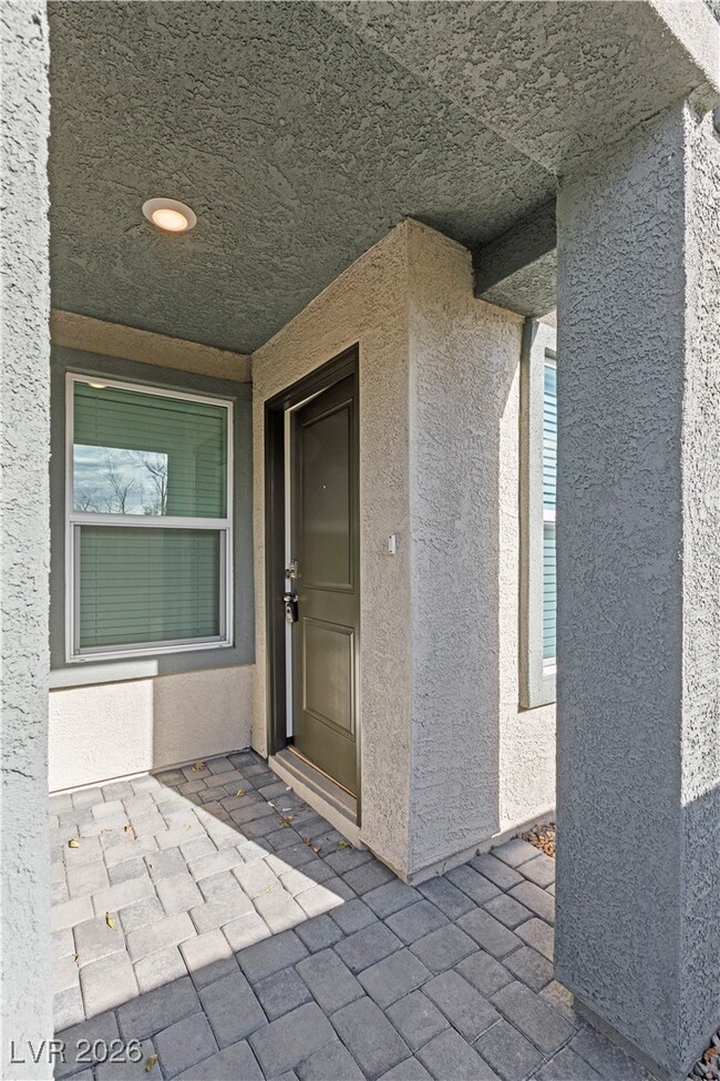 Building Photo - 4919 Olive Mesa Ave