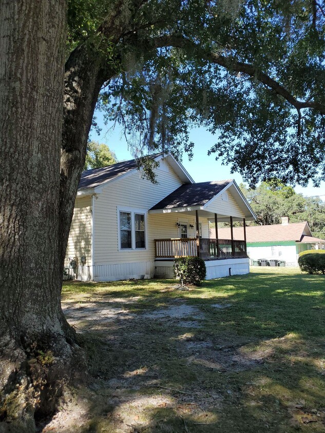 Primary Photo - 1326 N Adams St