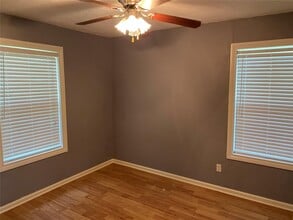 Building Photo - 55 Elm Ct