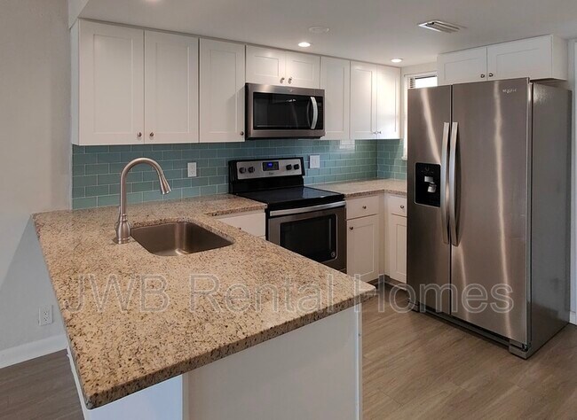 Foto del edificio - 1000 3rd St