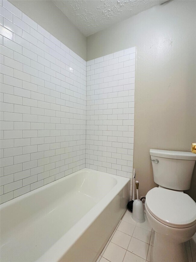 Foto del edificio - 15111 Yorkpoint Dr