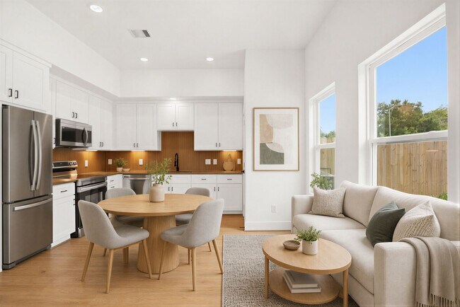 Building Photo - 7841 Sunnyhill St