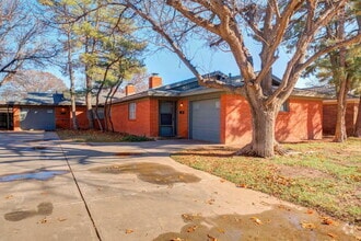 Building Photo - 6707 Hartford Ave