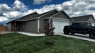 Building Photo - 9901 Weeping Willow Dr