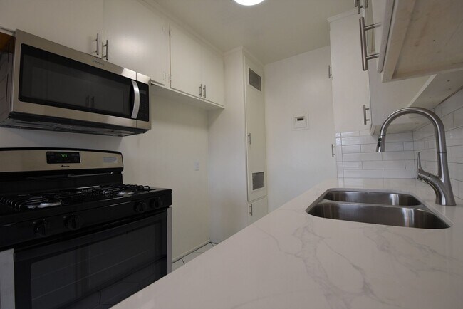 Foto del edificio - 5915 Fair Ave