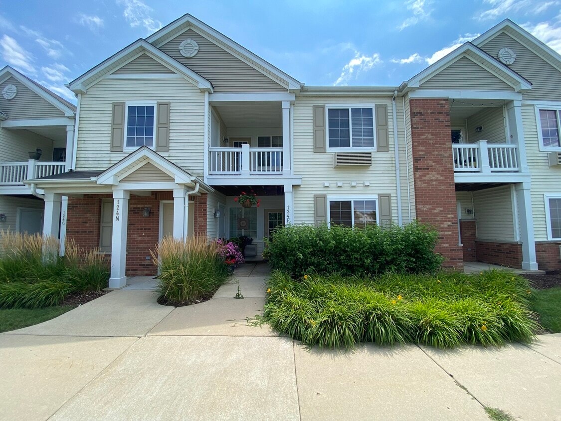 Primary Photo - 124 Bertram Dr