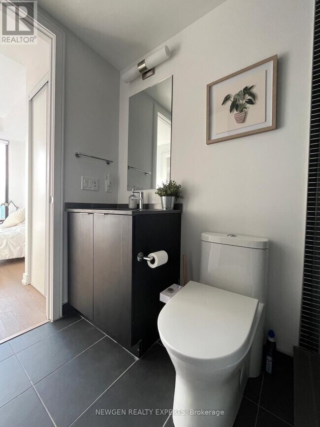 Building Photo - 1 Jarvis St