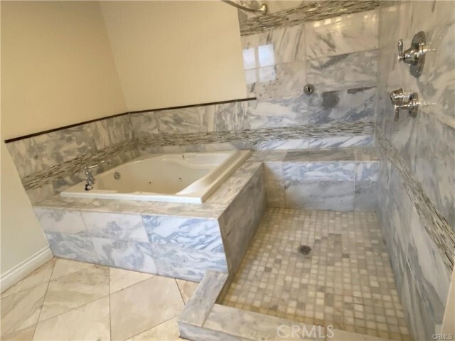 Building Photo - 3055 Broadmoor Blvd