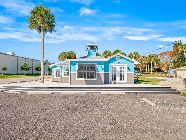 Building Photo - 1280 Highway 1, A