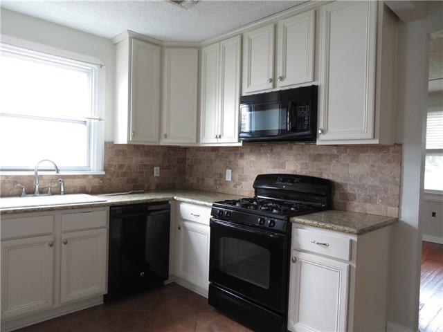 Building Photo - 3817 Catherine Ave