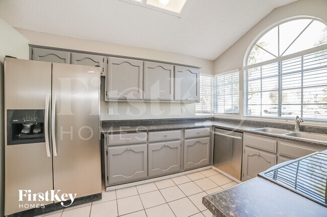 Building Photo - 5057 W Chicago Cir S