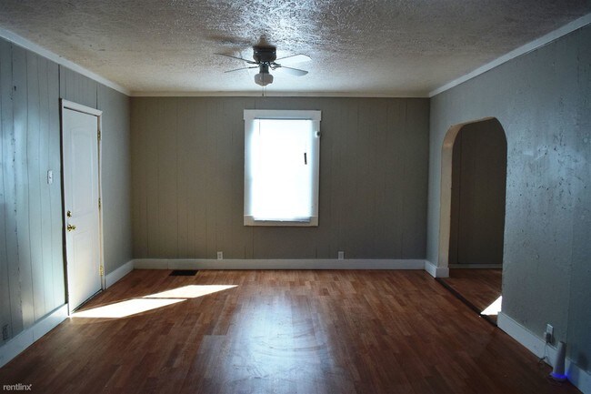 Foto del edificio - 3 br, 1 bath House - 1901 Wilcox St