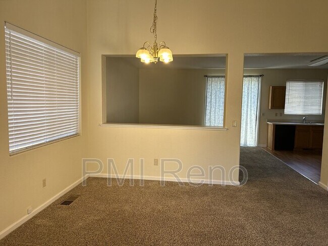 Building Photo - 3250 Sky Country Dr
