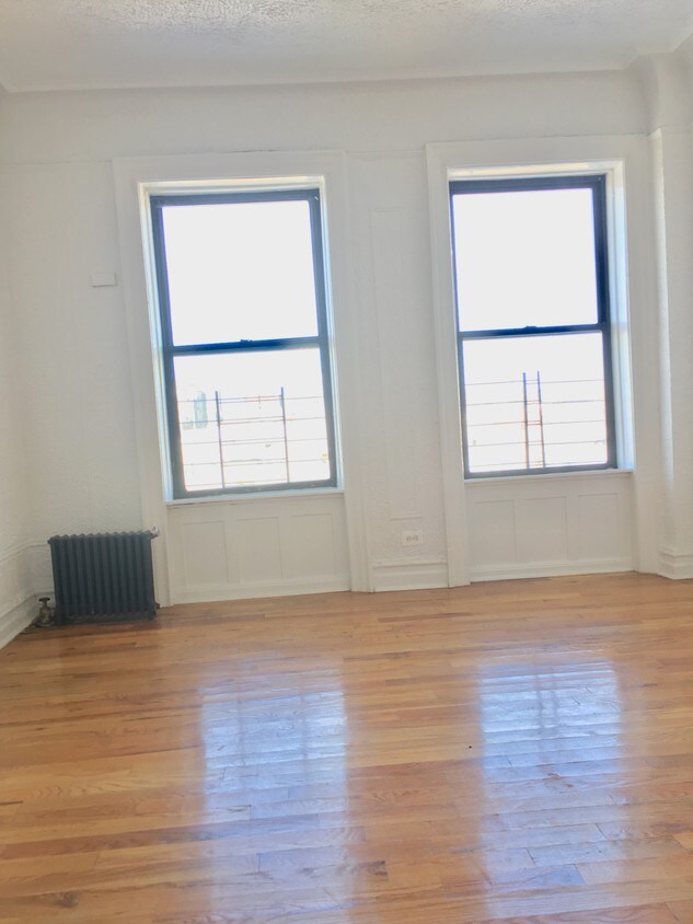 Primary Photo - 555 W 157th St