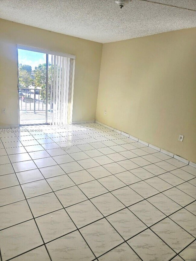 Foto del edificio - 5755 W 20th Ave