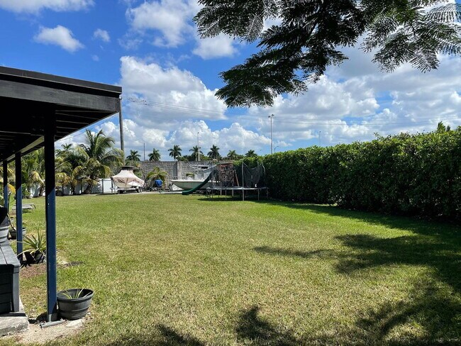 Foto del edificio - 11760 SW 35th Terrace