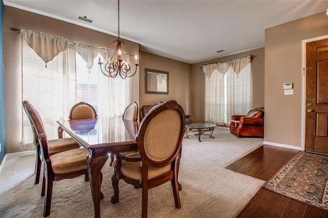 Foto del edificio - 6219 Holly Crest Ln
