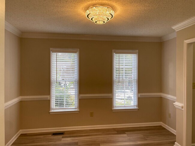 Foto del edificio - 10 Creekstone Ct