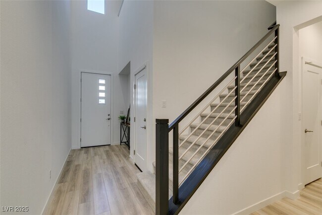Foto del edificio - 2649 Conifer Canyon St