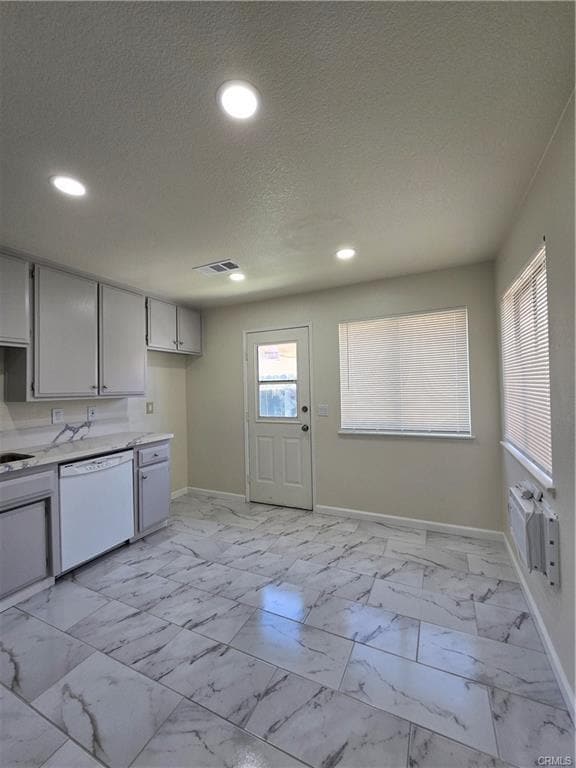 Building Photo - 9649 N Loop Blvd