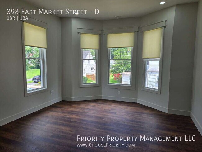 Foto del edificio - 398 E Market St