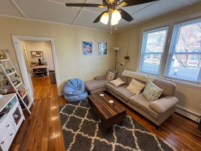 Building Photo - 41 Cross St