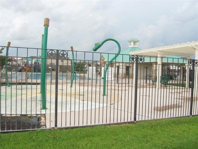 Foto del edificio - 21319 Finbury Oaks Ln