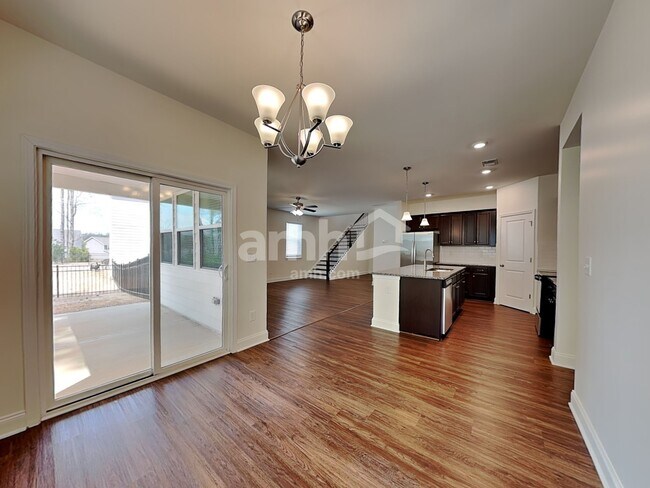 Foto del edificio - 4905 Canyon Creek Way