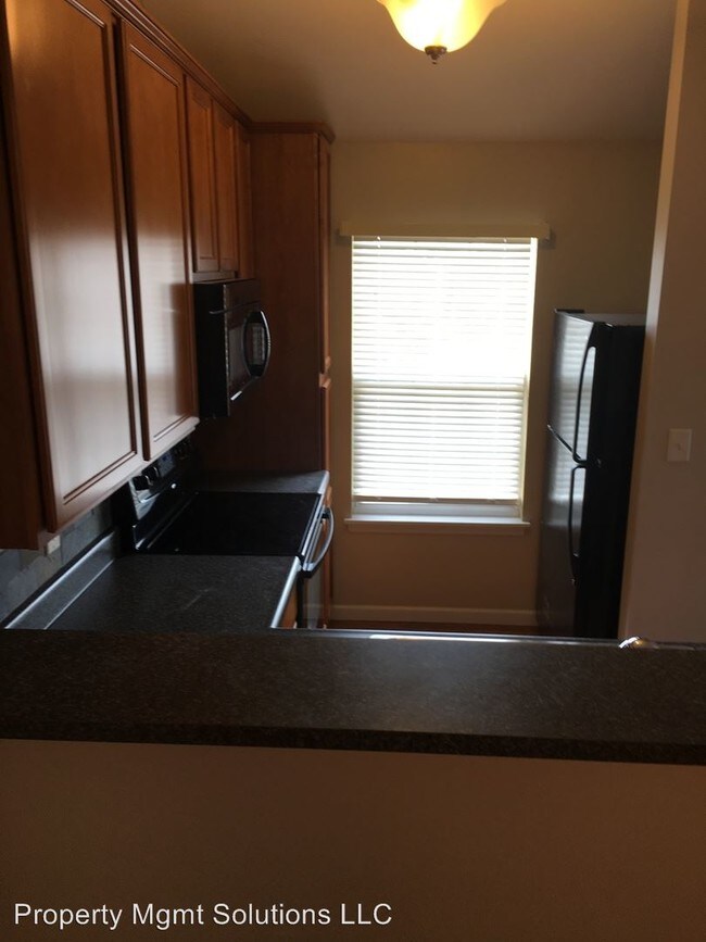 Building Photo - 6303 Spring River Dr