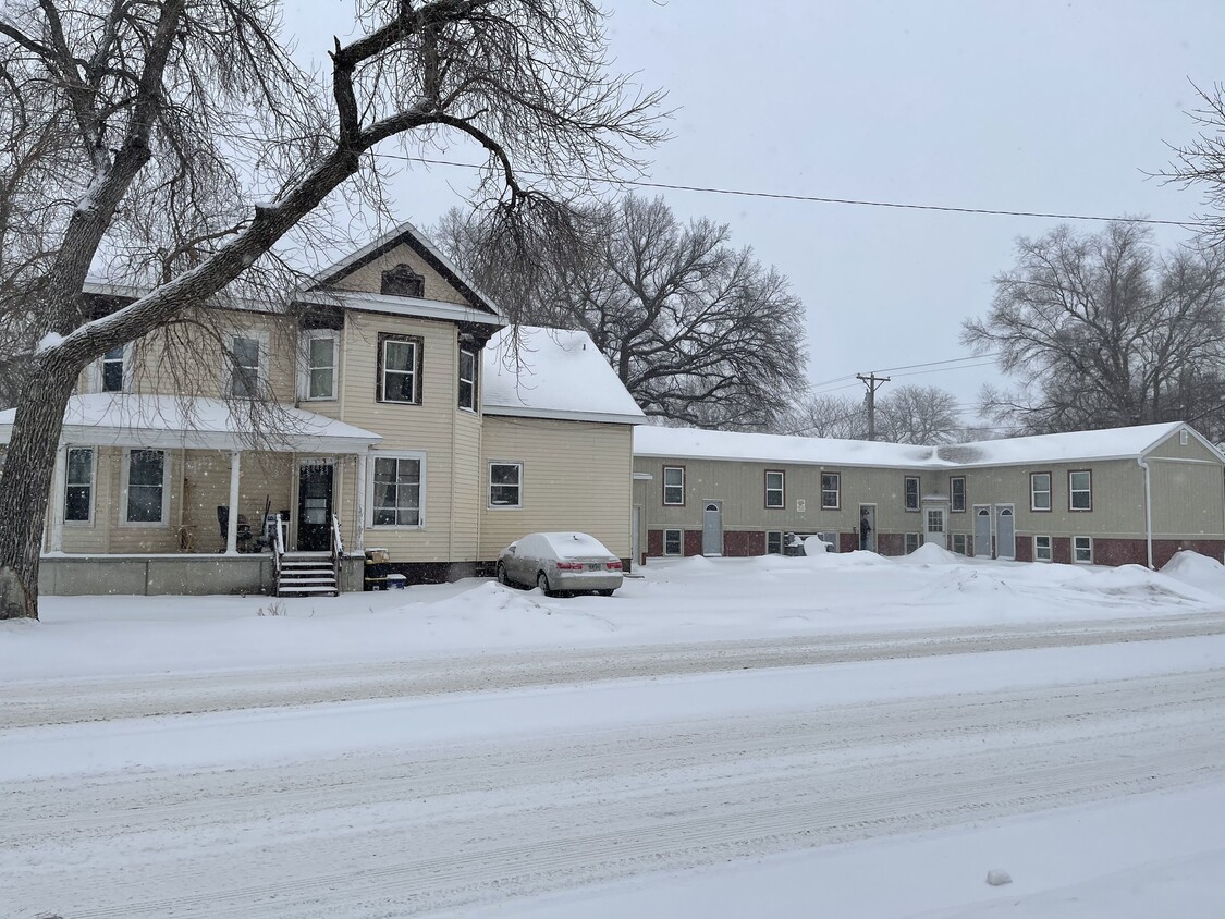 Foto principal - 601 E 2nd Ave