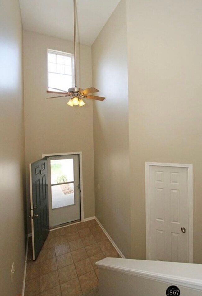 Foto del edificio - 6028 Glenbrook Ln