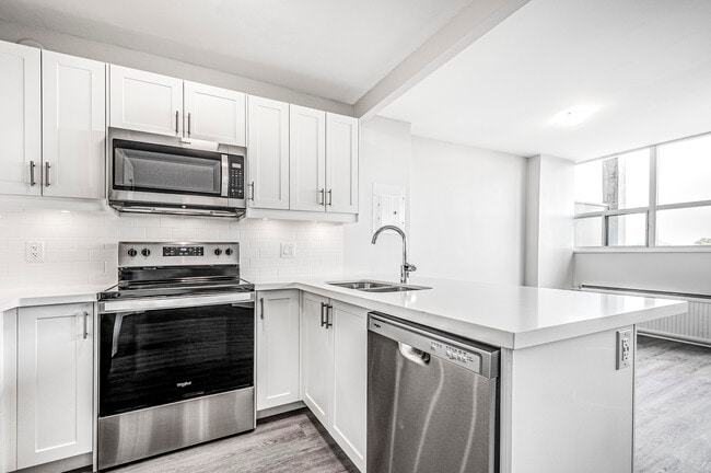 Building Photo - 38 Dixington Crescent