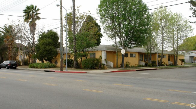Building Photo - 6803 Matilija Ave