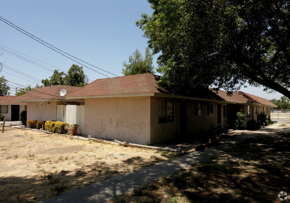 Foto del edificio - 334 W Kimball Ave